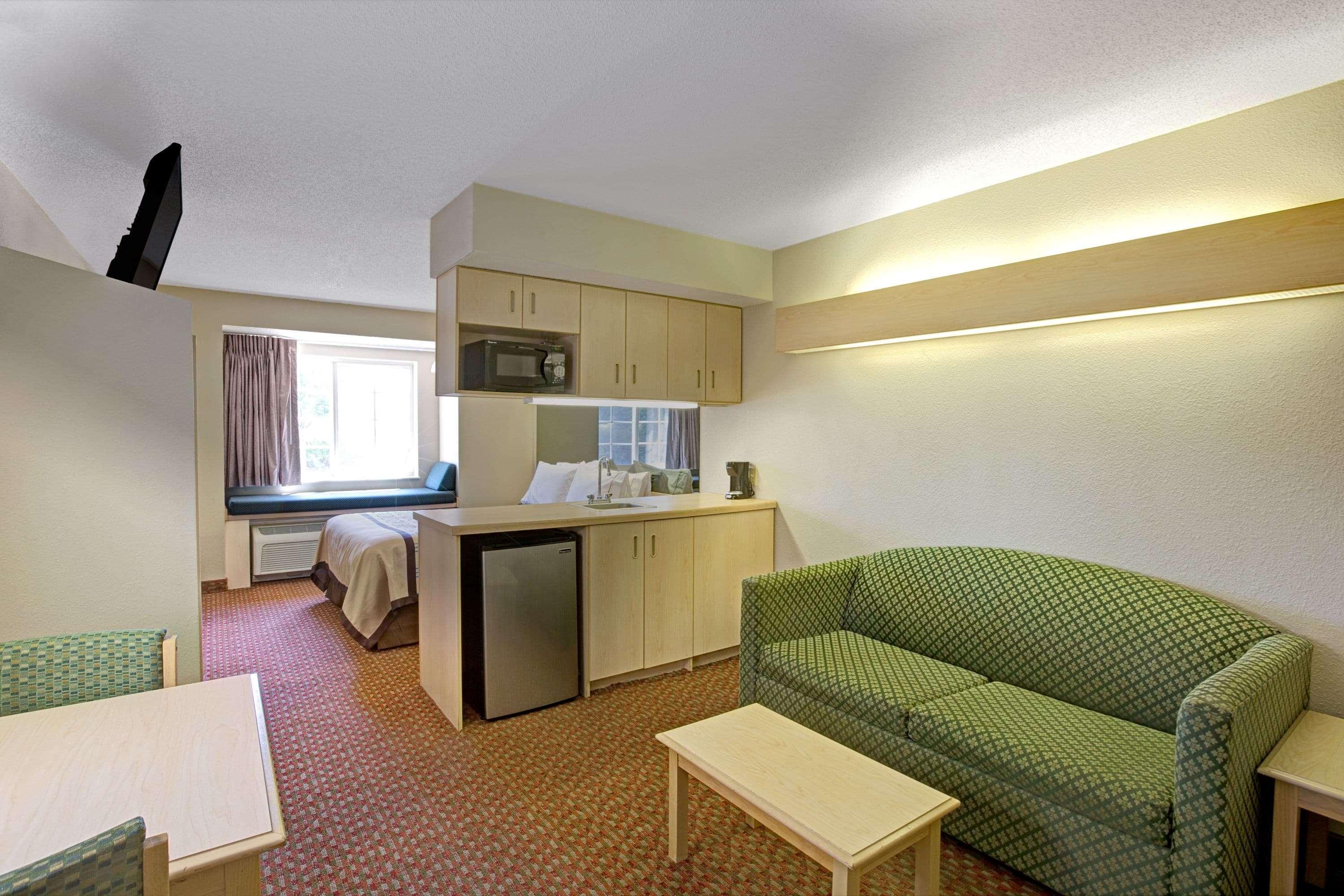 Microtel & By Wyndham 2* Burlington